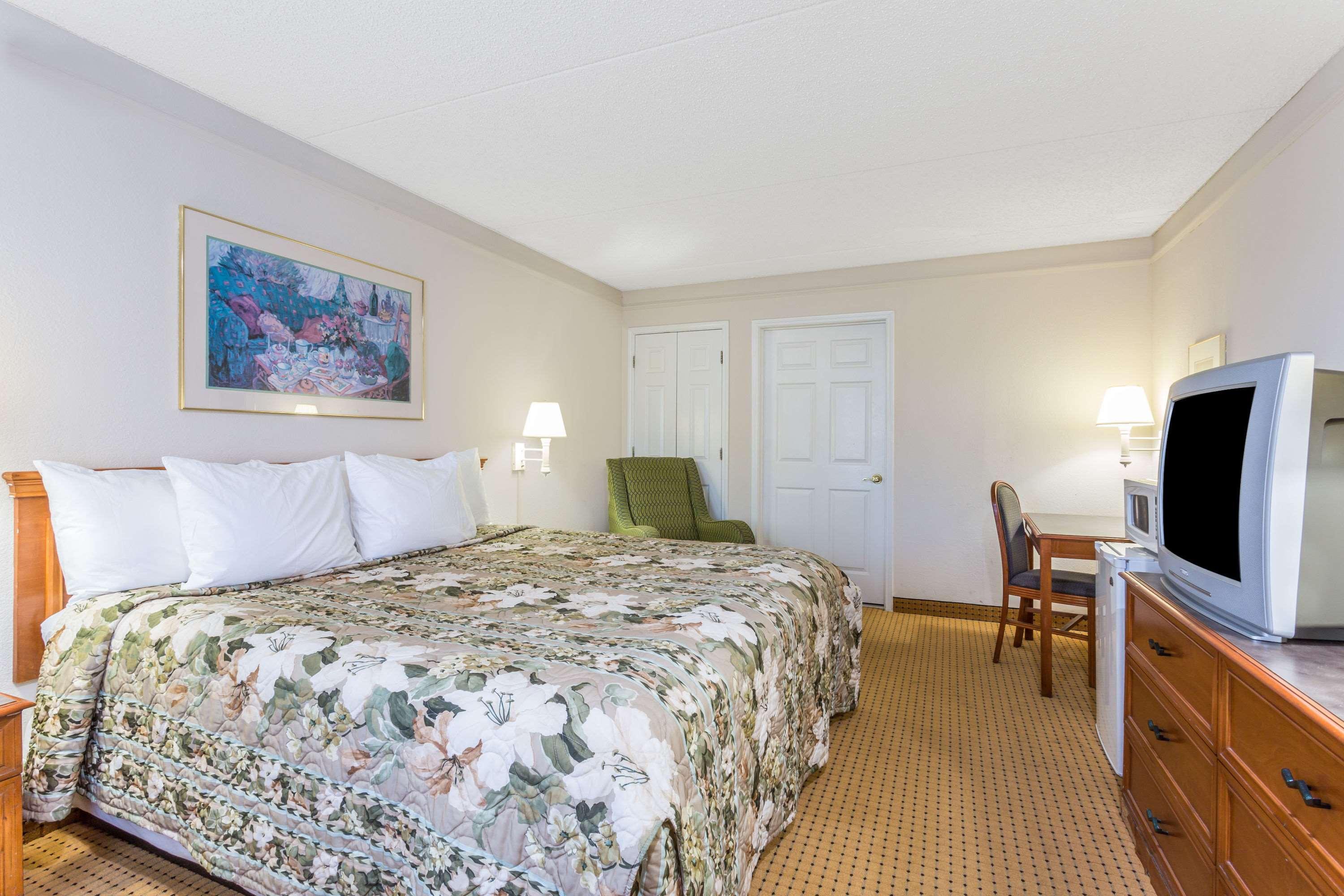 Econo Lodge Richmond-North Chesterfield Eksteriør bilde