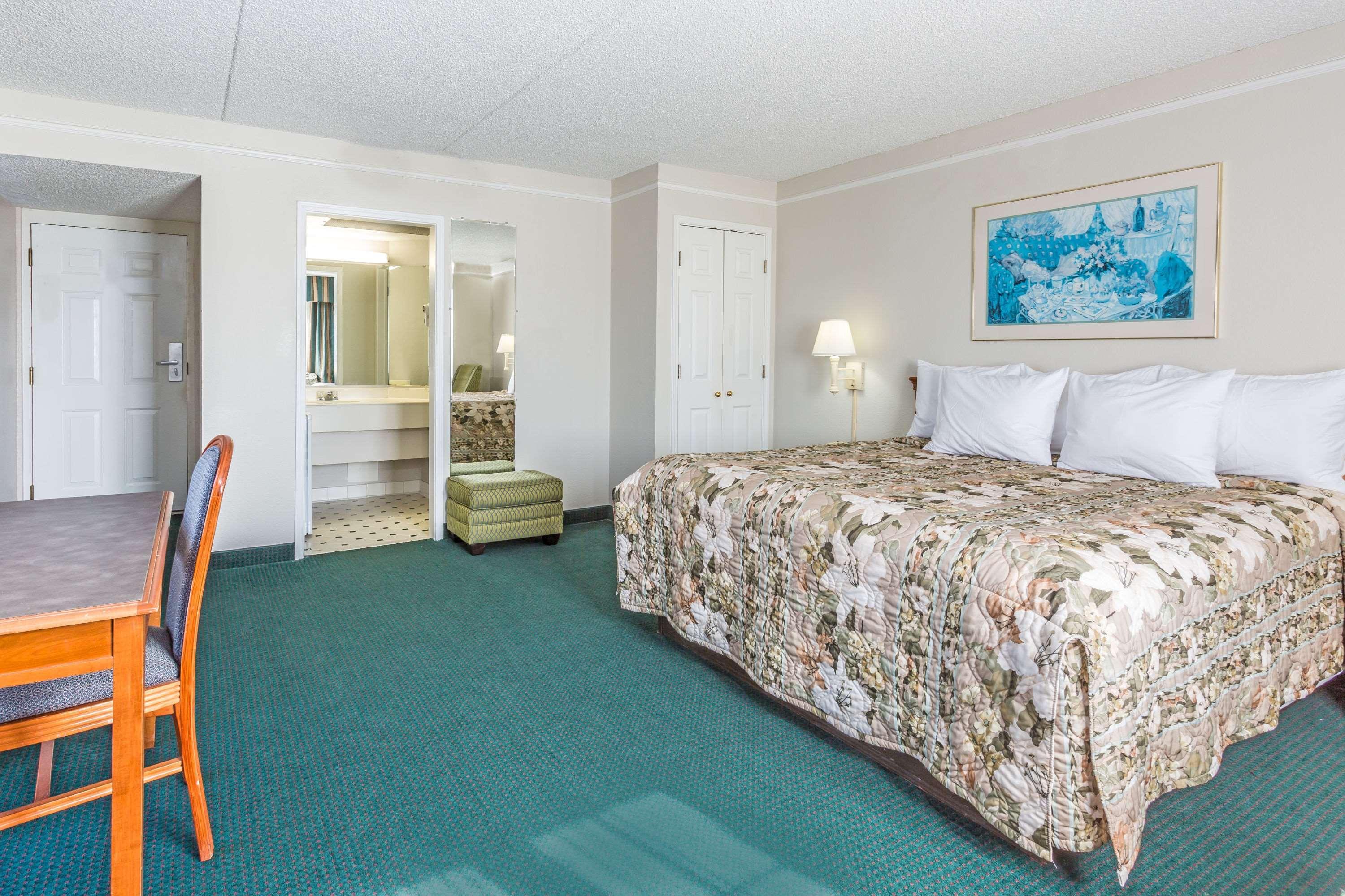 Econo Lodge Richmond-North Chesterfield Eksteriør bilde