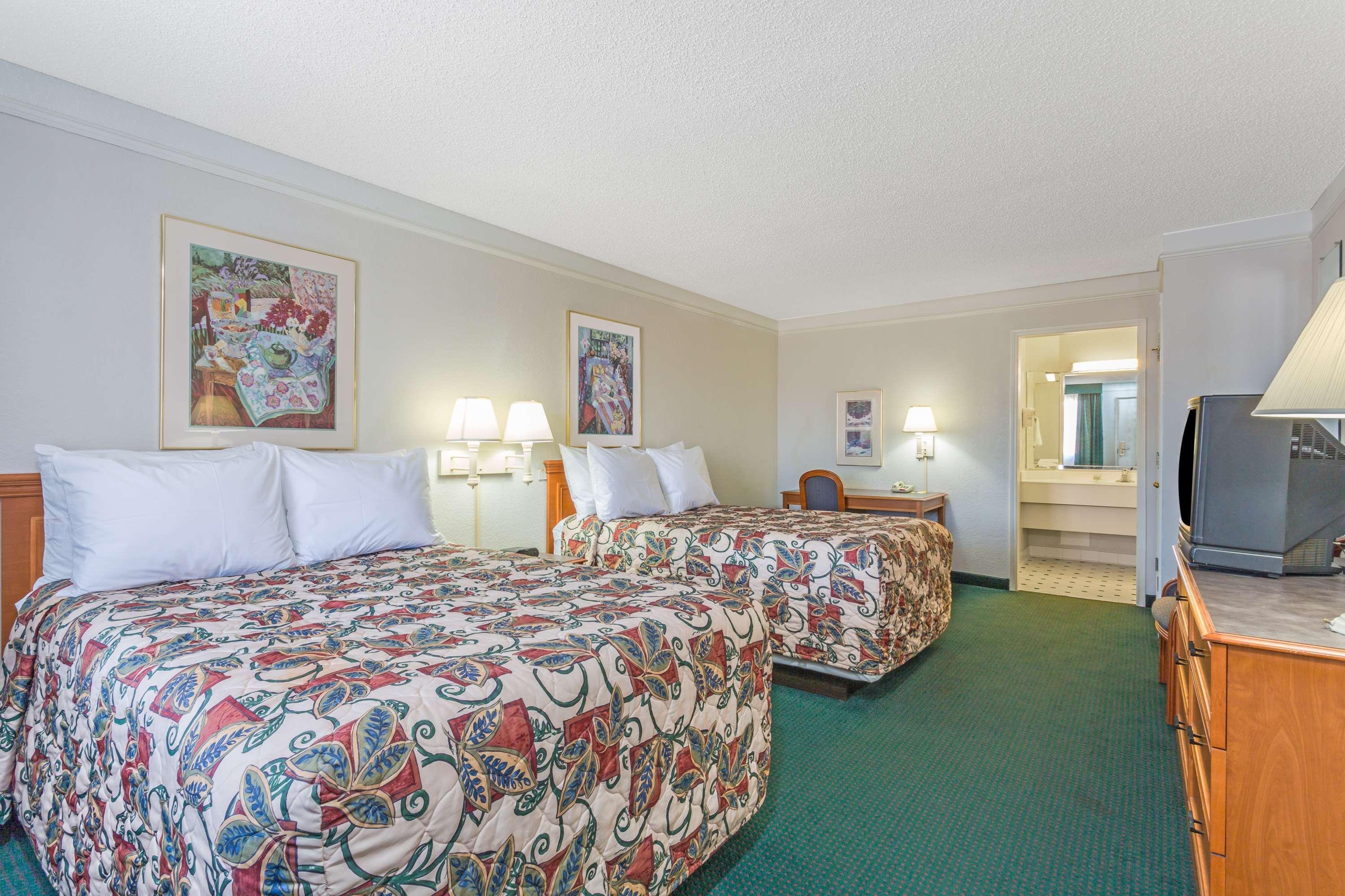 Econo Lodge Richmond-North Chesterfield Eksteriør bilde