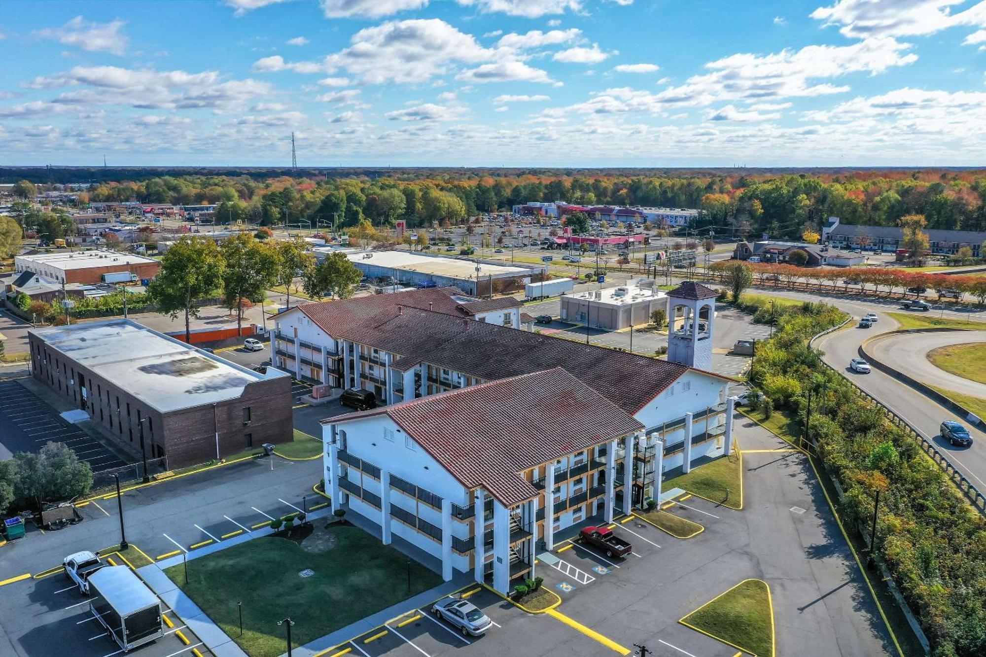Econo Lodge Richmond-North Chesterfield Eksteriør bilde