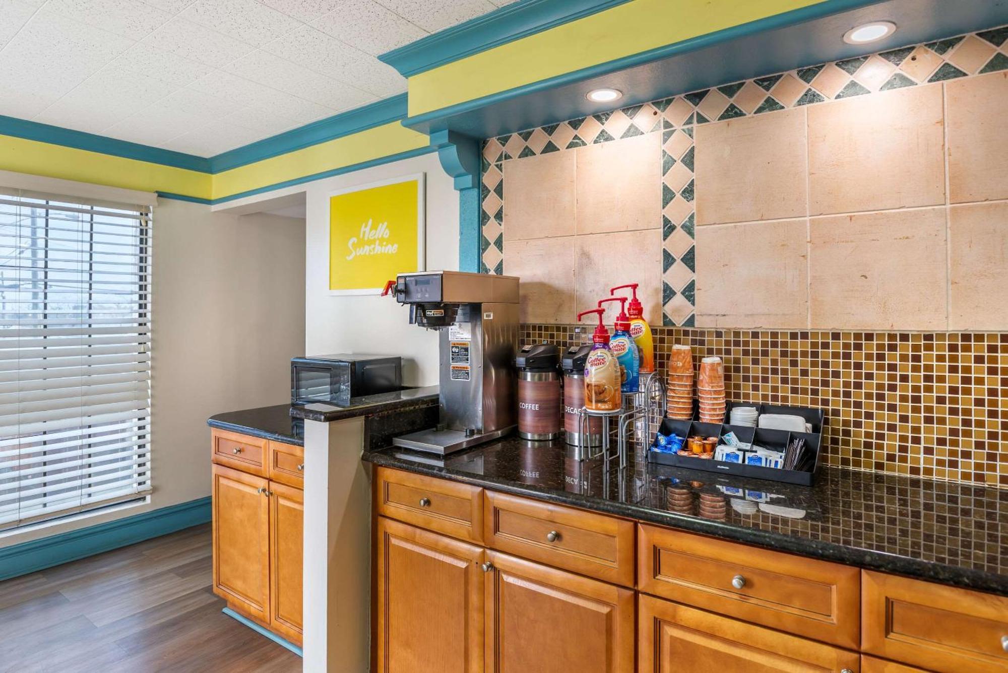 Econo Lodge Richmond-North Chesterfield Eksteriør bilde