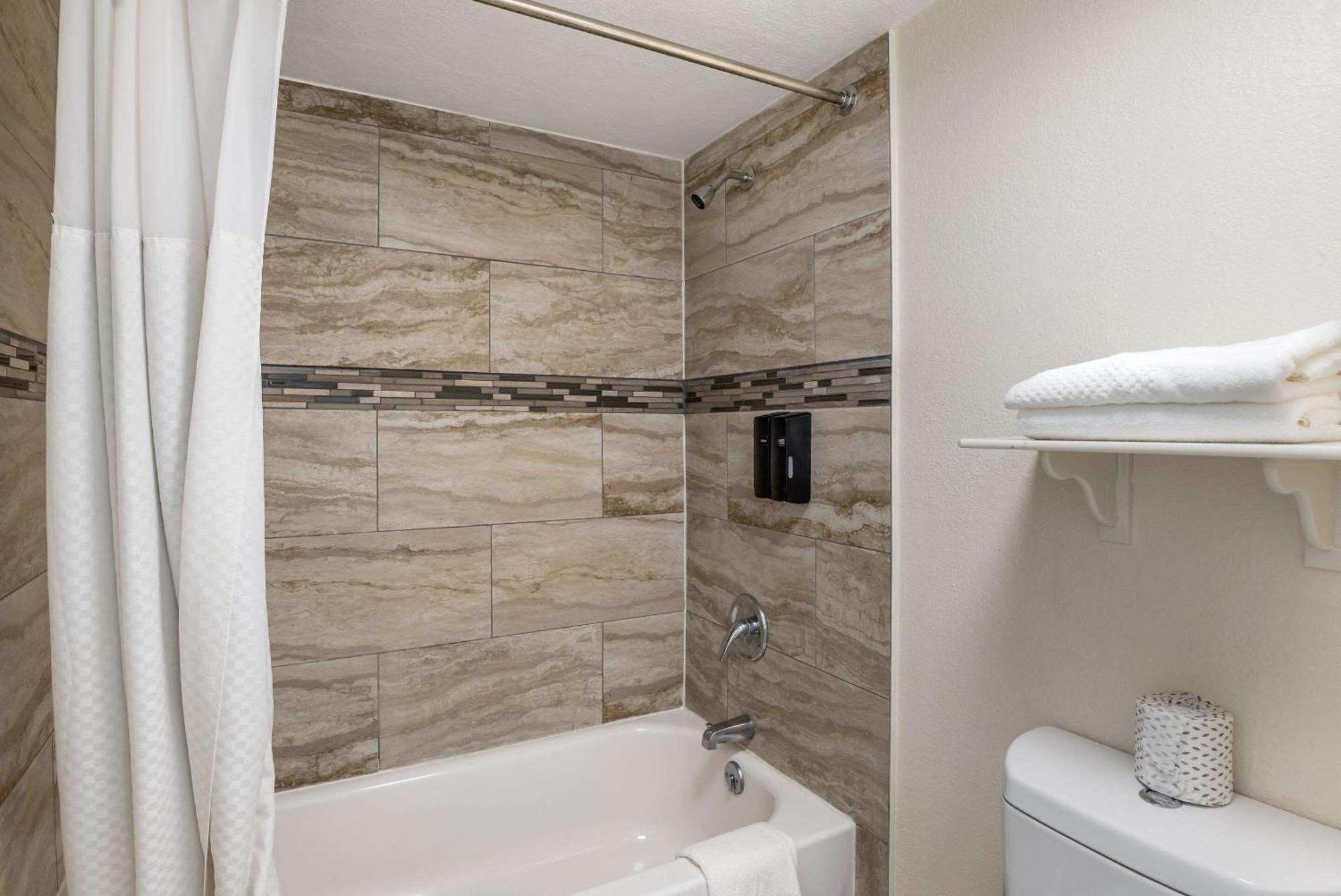 Econo Lodge Richmond-North Chesterfield Eksteriør bilde